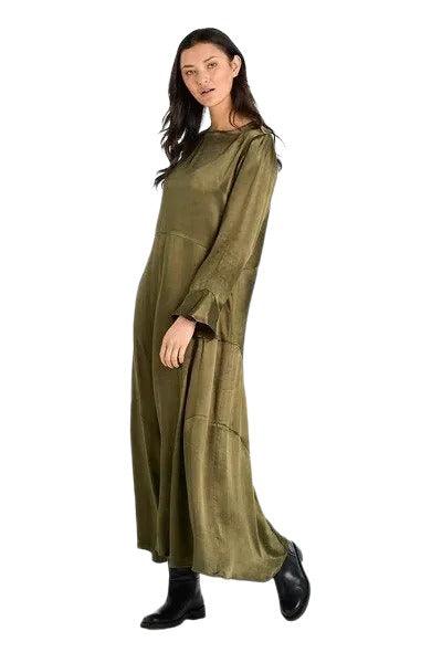 A Really Stunning Yet Elegant Dress from Outline Clothing. The Liberty Dress is stylish and elegant in a viscose satin that feels beautiful on your skin. The long sleeve has a slightly fluted detailed hem. 