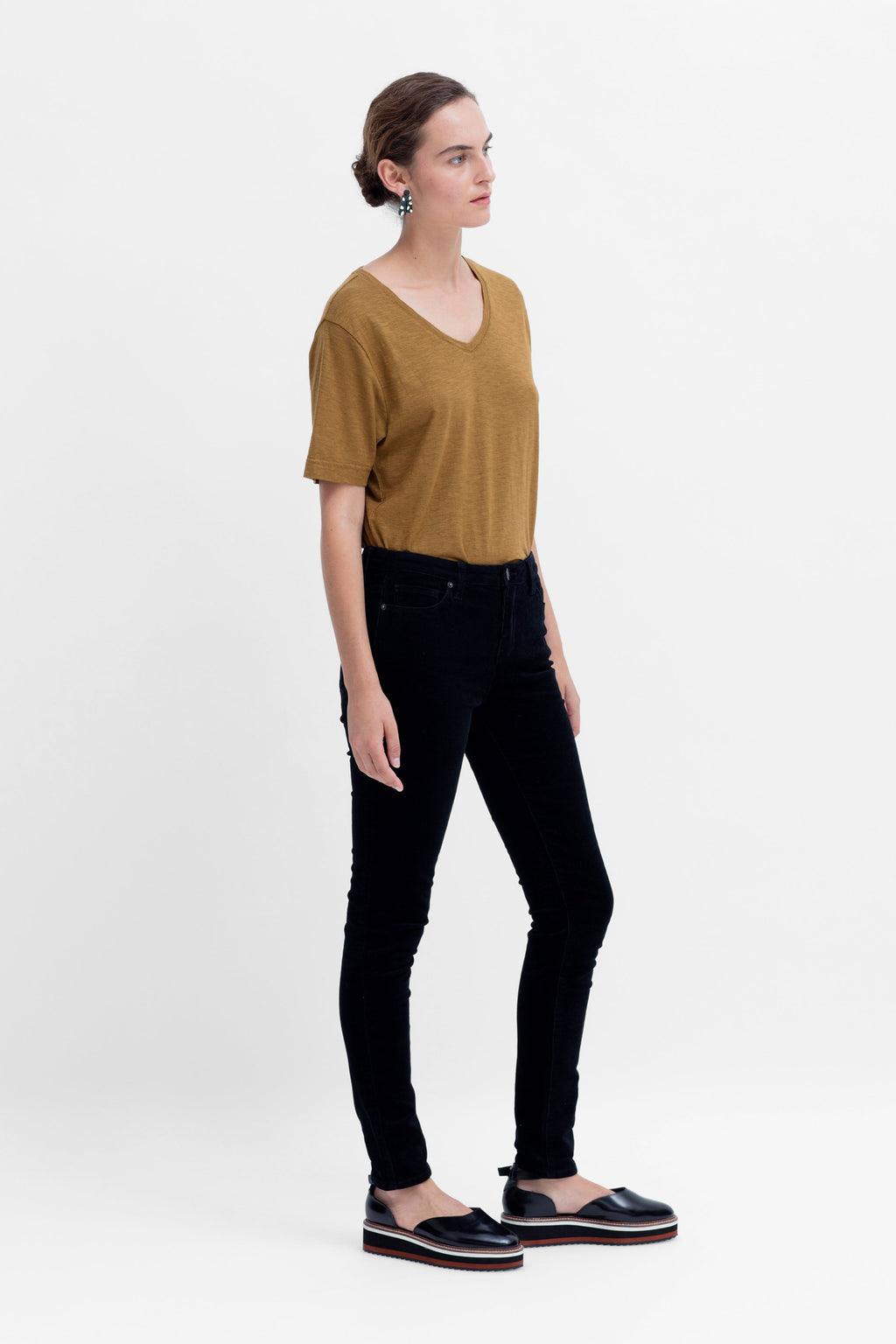 Now at Outline Clothing Geraldine - The Vand Cord Jean is a mid-rise, five pocket style with a skinny leg fit. The fine corduroy is a more contemporary interpretation of this classic style,